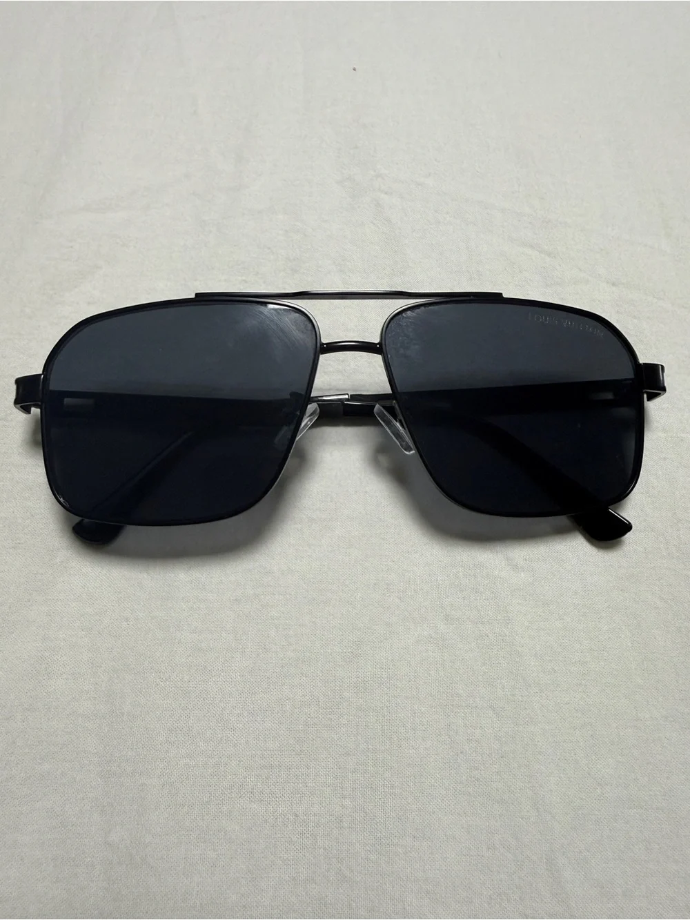 Classic Black Aviator-Style Sunglasses